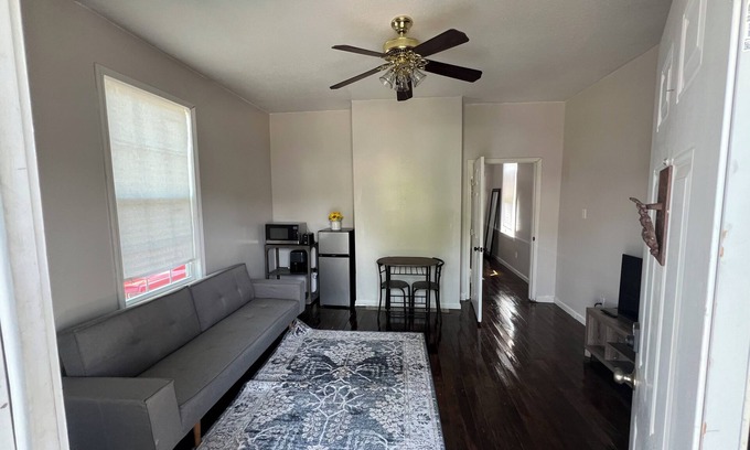 Seventh Ward Bed & Breakfast | Private Suite- Located near Gentilly and Downtown