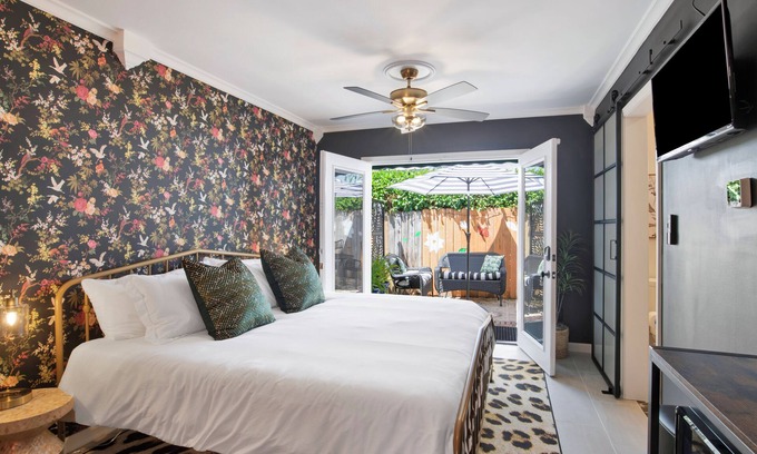 Warrington Cottage | Inviting Private Suite with Patio Near Downtown & NAS Pensacola