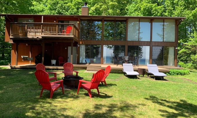 Suttons Bay House | Relaxing Waterfront Home in Suttons Bay with Hot Tub & Spa