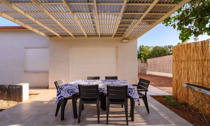 Shadmot Dvora House | Private Pool Retreat Surrounded by Nature near Kineret