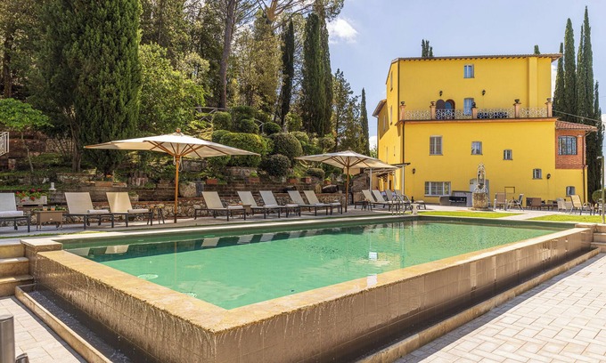 Po' Bandino Villa | Exclusive Tuscan Villa with Heated Pool & Jacuzzi Spa