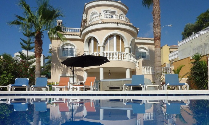 San Miguel de Salinas Villa | Private Villa With Pool 75 in tv