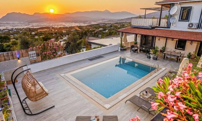 Uzumlu Villa | Idyllic Private Villas with Pools and Ocean Views Await!