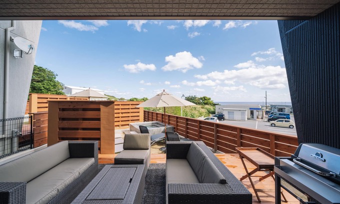 Okinawa House | Exclusive Villa RESONANJO GRACE with Private Pool & Breakfast