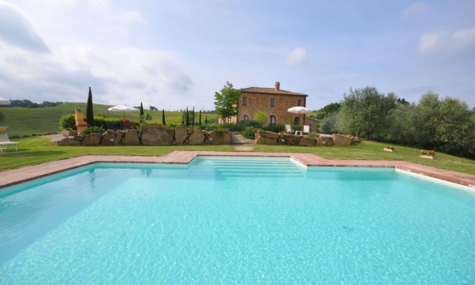 Trequanda Villa | Private Villa with Pool near Montepulciano - Rated 10/10
