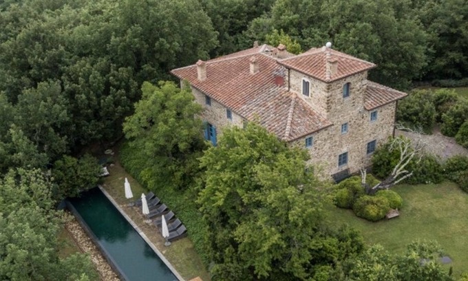 Sambuca Villa | Elegant Villa with Pool and A/C in Chianti, Tuscany