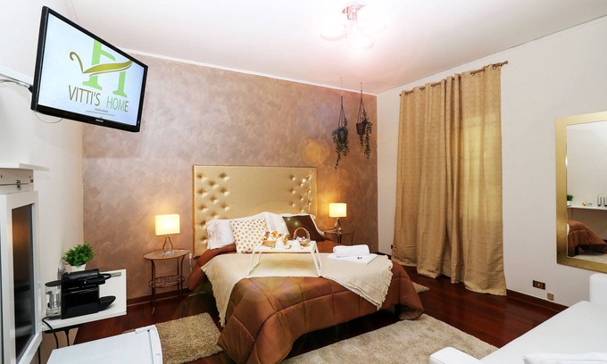 Borgo Roma Villa | Cozy Private Villa with Garden and Hot Tub - Vitti's Home