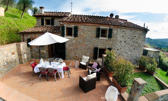 Nozanno Villa | Private Villa with Pool & Pet-Friendly Perks near Lucca