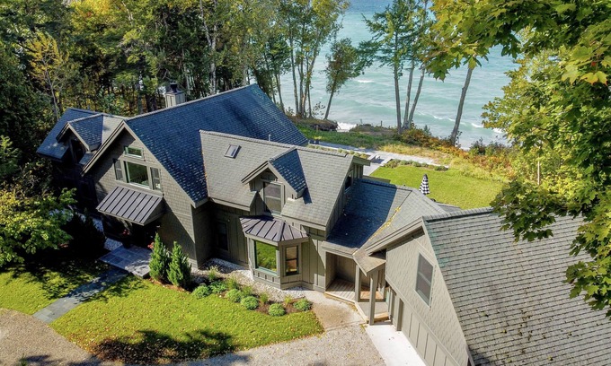 Leland House | Unforgettable Lake Michigan Waterfront Home with Stunning Views