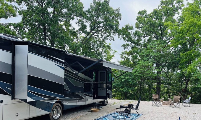 Osage Beach House | Cozy Private Waterfront Glamping RV with Lake View & Spa