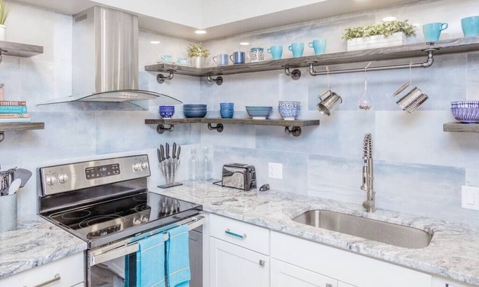University District Apartment | Renovated OSU/Expo Center Stay with Private Parking