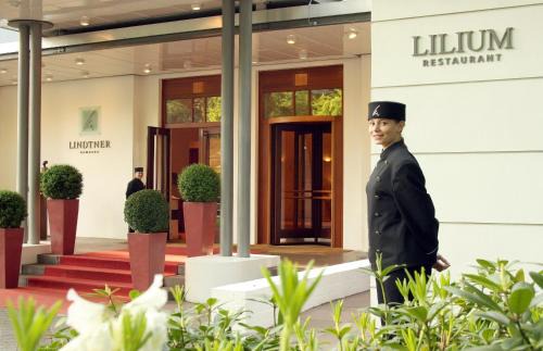Heimfeld Hotel | Elegant Privathotel Lindtner Hamburg: Guest Rated 9/10