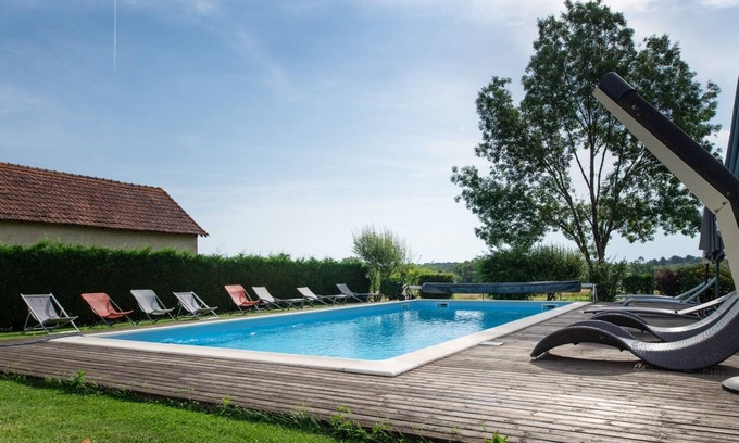 Eygurande-et-Gardedeuil House | Exclusive Retreat with Heated Pool and Ocean Views