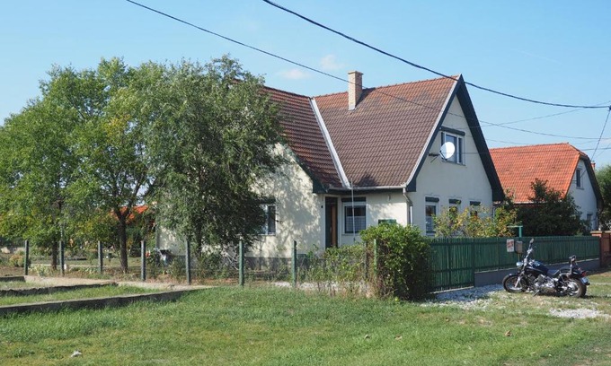 Hortobagy House | Child-Friendly Retreat at Privatzimmer Csikos - Rated 9/10