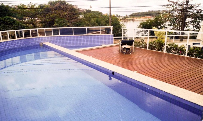 Pontal Apartment | Experience Privileg: Family-Friendly Stay with Pool & Hot Tub