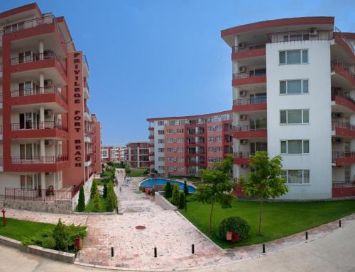 Elenite Apartment | Beachfront Privilege Apartments with Pool and Spa Amenities