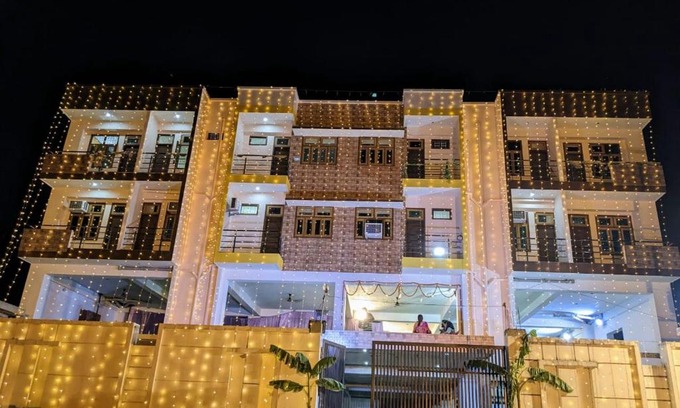 Gorakhpur Hotel | Budget-Friendly Stay at Privy Resort with Family Amenities