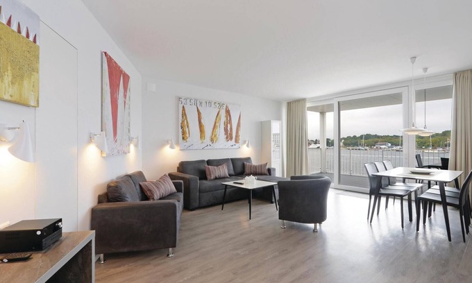 Travemuende Apartment | Premier 2 Bedroom Stay at Travemünde Waterfront