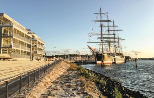 Travemuende Apartment | Discover Promenadenvilla: A 5-Star Pet-Friendly Retreat