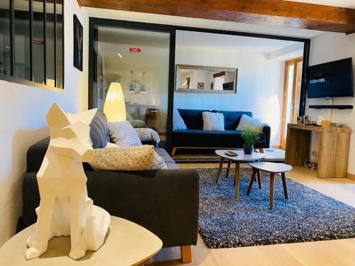 Incles Apartment | Guest Rated 9.2: Prober-Incles with Pool & Hot Tub