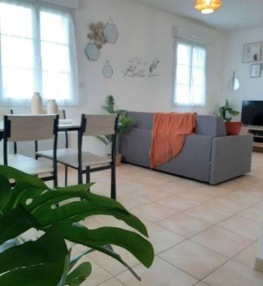 Tille Apartment | Conveniently Located Hotel O Nature Near Airport
