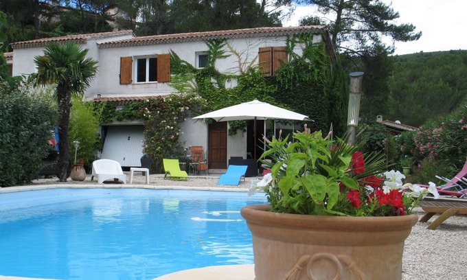 Cuges-les-Pins Villa | Inviting Villa Near Cassis with Private Pool & Ocean View