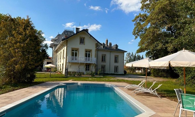 Vaudoncourt Apartment | Explore Château Viendal: Pet-Friendly Stay near Vittel
