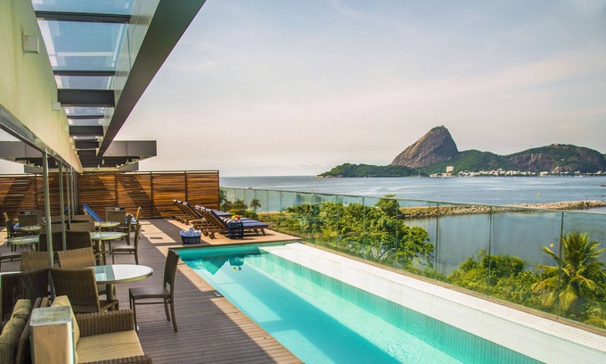 Centro Hotel | Elegant Prodigy Santos Dumont: 4-Star Stay with Pool & Spa