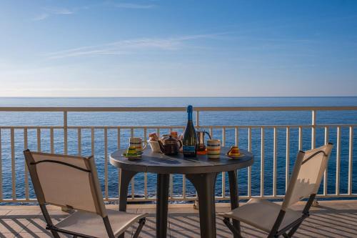 Piani-Ciapin Apartment | Discover Beautiful Apartments with Ocean Views in Italy