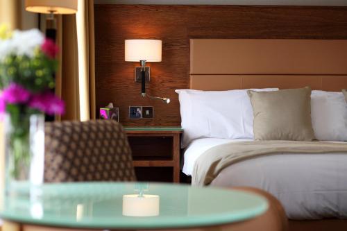 Great Yarmouth Hotel | Oceanfront Getaway at Prom Hotel - Rated 9/10 by Guests