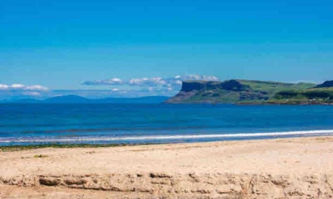 Ballycastle Apartment | Oceanfront Promenade Sea View Apartment - Rated 9.5/10
