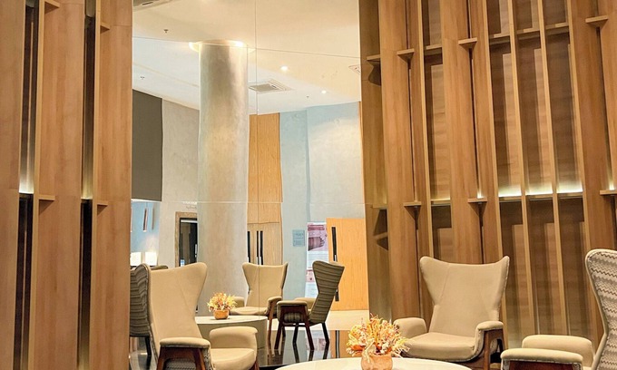 Centro Hotel | Experience Premier Comfort at Promenade Soho Campos dos Goytacazes