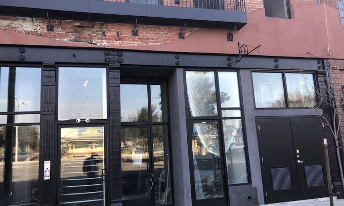 Westmont Condo | Inviting Promenade Work Live Loft 177 with Kitchen Access