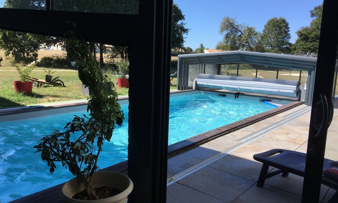 La Clisse Cottage | Exclusive July Promo at Domaine de l'Arc en Ciel Retreat
