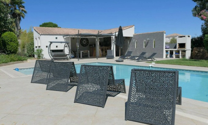 Saint-Aunes House | Attractive Property with Pool, Gym & Games Room Fun