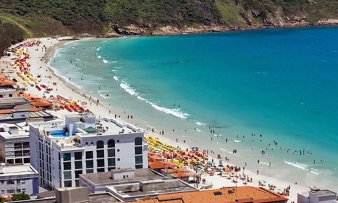 Prainha Apartment | Exclusive Carnival Package with Beachfront Sea View Stay