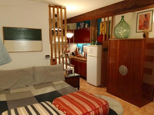 Albano Laziale Apartment | Propaganda Room