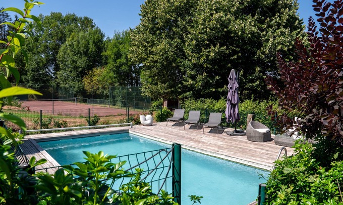 La Riviere-Saint-Sauveur House | Relaxing Getaway near Honfleur with Pool and Jacuzzi
