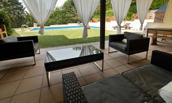 Sant Vicenc de Montalt Villa | Scenic Barcelona Retreat with Pool, Garden & Free WiFi