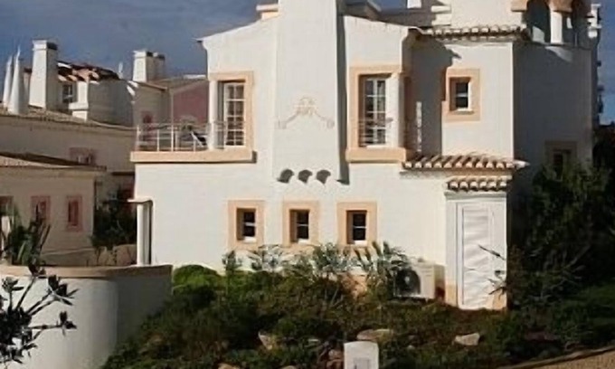 Budens Villa | Property With Views Over Golf Resort
