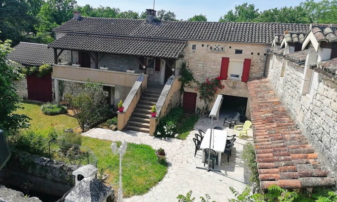 Cieurac Villa | Idyllic Country Property with Pool and Sauna in Quercy