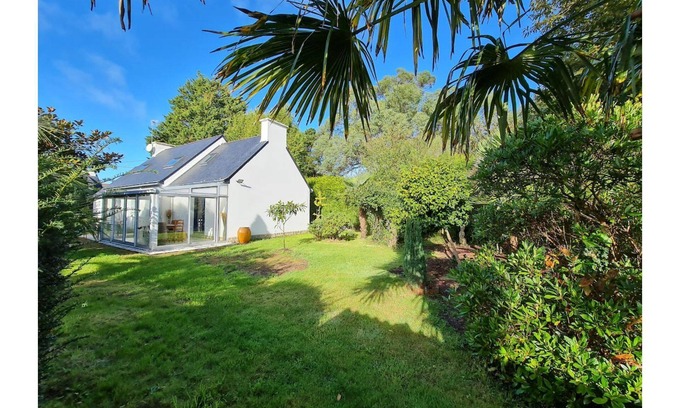 Concarneau House | Tranquil Retreat by Ocean, Forest & Historic City Close