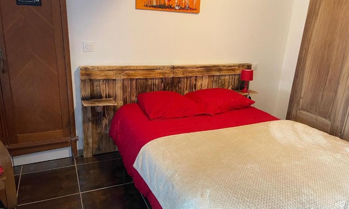 Villalbe Bed & Breakfast | Private Owner Retreat: Highly Rated Getaway Awaits You