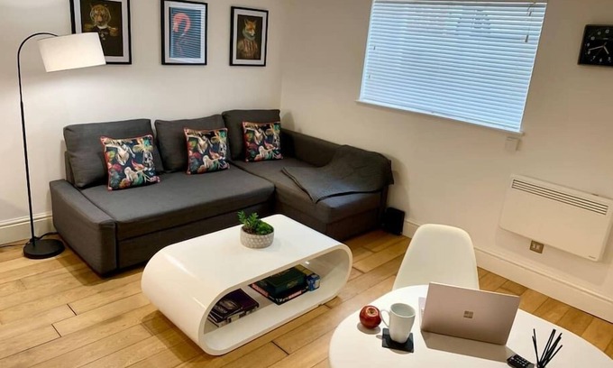 Reading Apartment | Cozy Prospect Apartment for 3: Free Parking & Wi-Fi