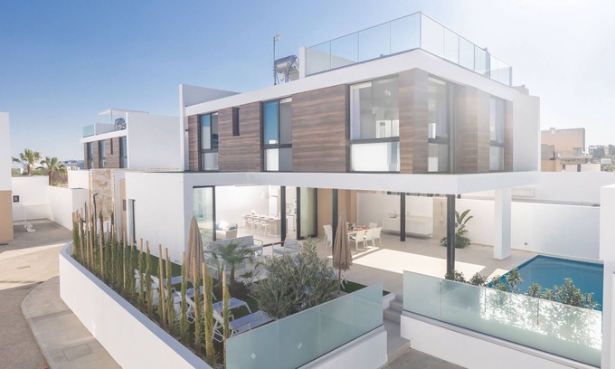 Protaras Cottage | Protaras Aqua Pearl Villa AQ16 - a villa that sleeps 9 guests in 4 bedrooms