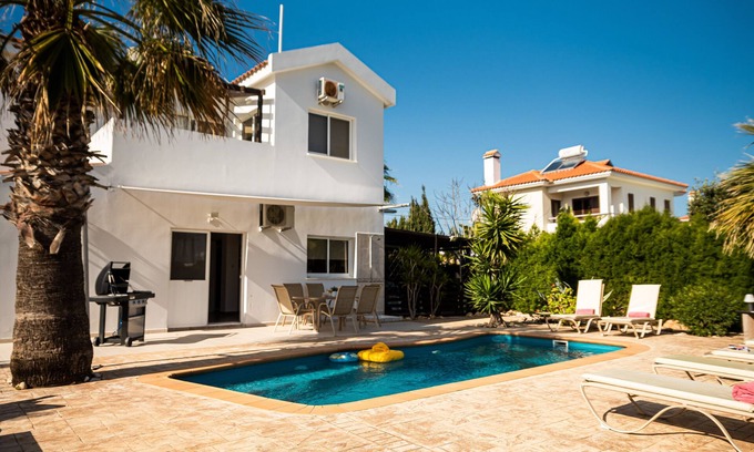 Protaras Villa | Guest Rated 10/10 Protaras View Villas with Oceanfront Pool