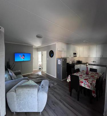 Trawal Apartment | Protea Blossoms