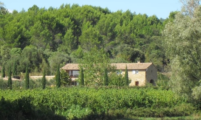Saint-Quentin-la-Poterie House | Idyllic Provencal Farmhouse Surrounded by Nature and Vineyards