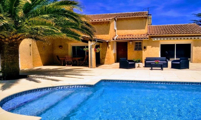 Orange House | Provencal Villa with Pool and Ocean View in Private Setting