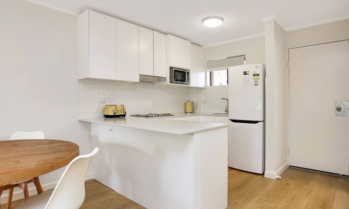 Hawks Nest Apartment | Experience Providence Apartment 5: Oceanfront with Pool